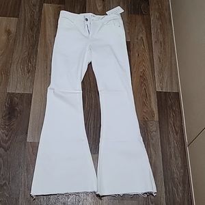 NWT Mid-Rise Risen White Flare